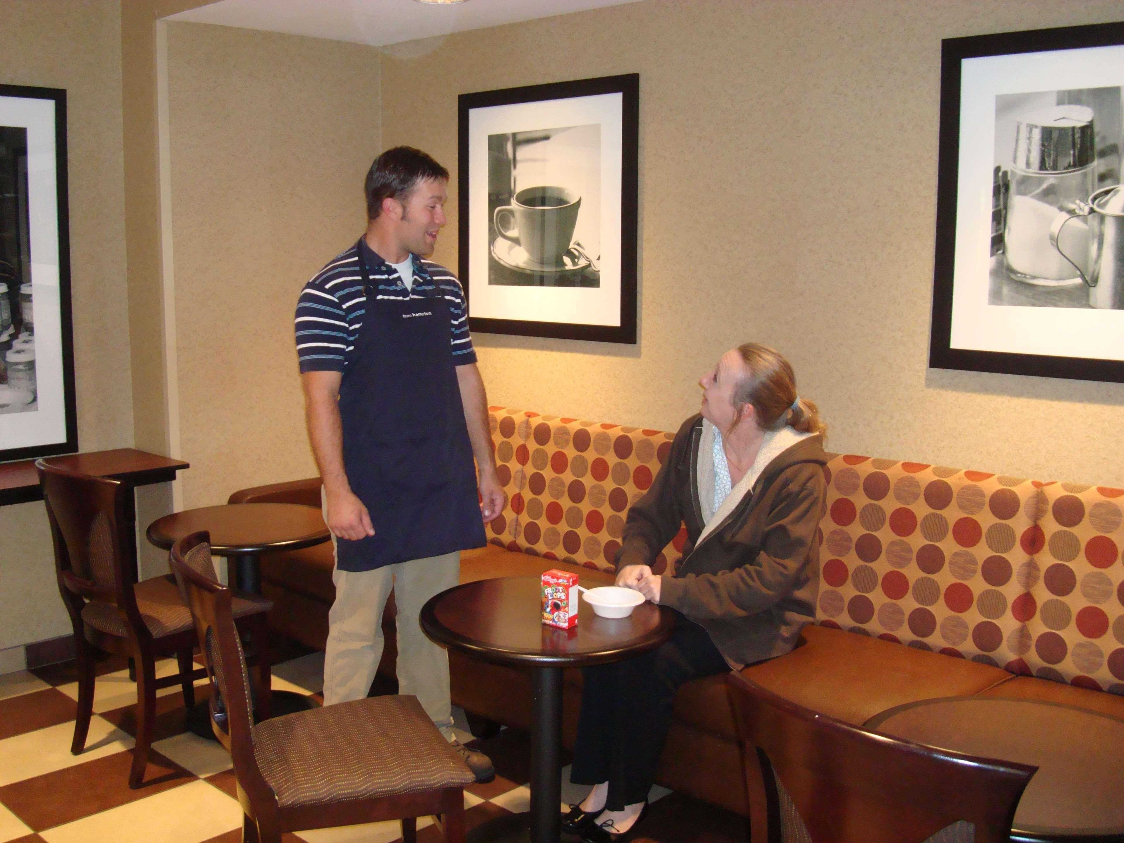 Hampton Inn & Suites Rochester-North מסעדה תמונה